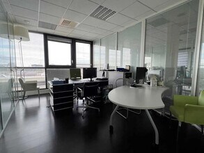 Bureau dans Guyancourt à louer Photo intérieure– Image 2 sur 5