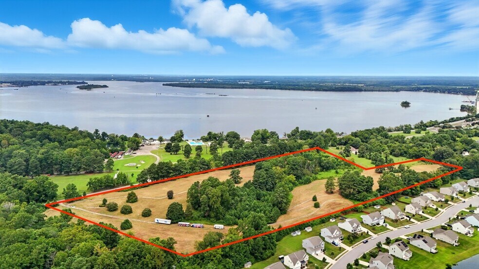 1100 Jordan Point Road, North Prince George, VA à vendre - Photo de l’immeuble – Image 2 sur 28