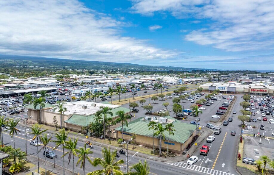 325 E Makaala St, Hilo, HI à louer - Photo de l’immeuble – Image 2 sur 9