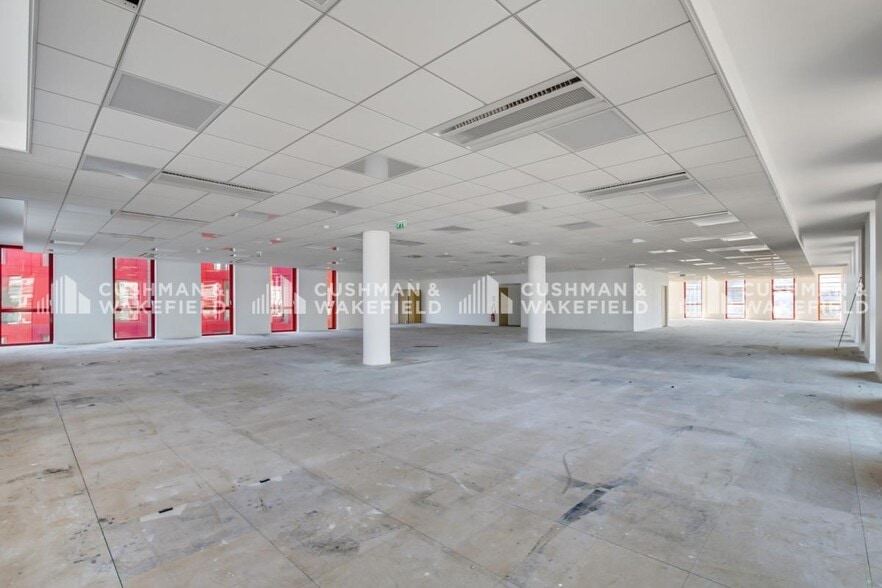 Bureau dans Montigny-le-Bretonneux à louer - Photo intérieure – Image 3 sur 20