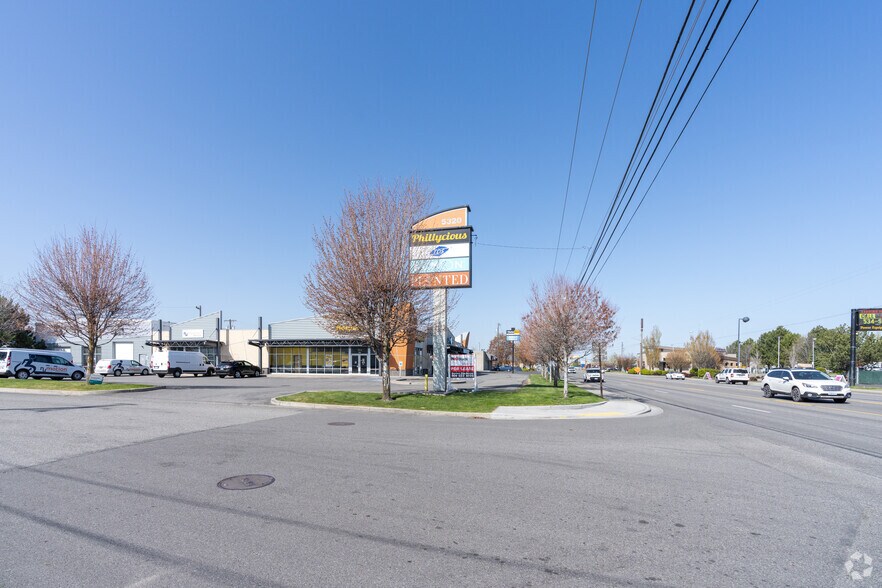 5320 E Sprague Ave, Spokane, WA à louer - Photo de l’immeuble – Image 2 sur 5
