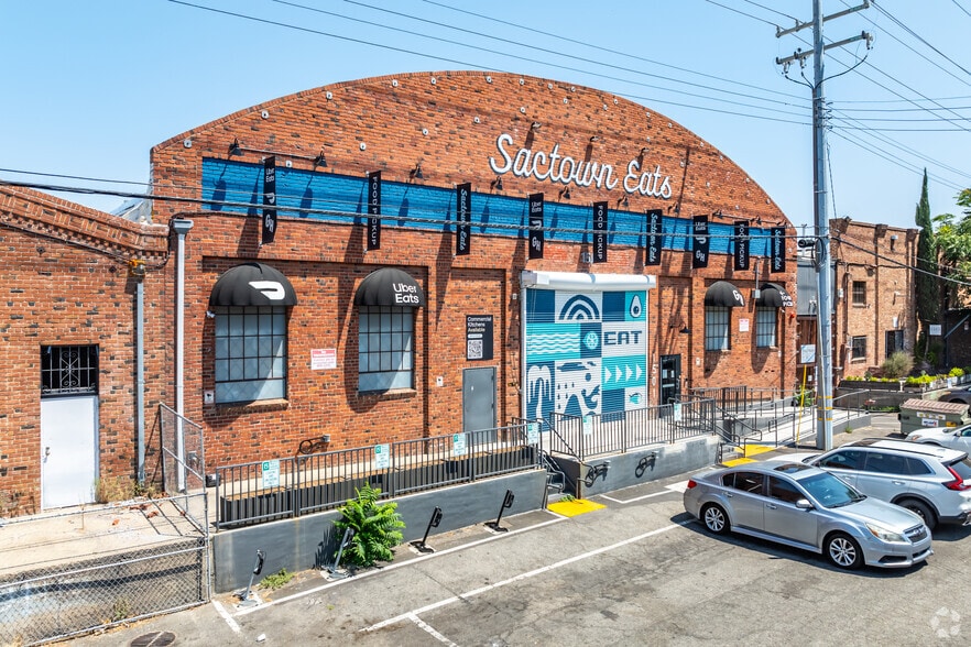 1501 N C St, Sacramento, CA à louer - Photo de l’immeuble – Image 1 sur 27