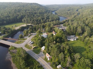 Plus de détails pour 3 Lake Moxie Rd, West Forks, ME - Hôtellerie à vendre