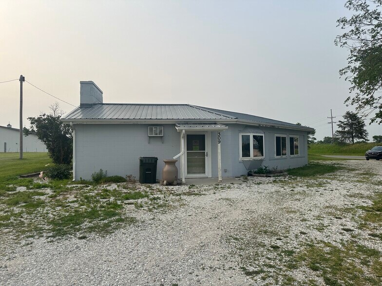 309 E 1st St, Greentop, MO à vendre - Photo de l’immeuble – Image 2 sur 4