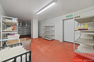 5 McNicol Dr, Londres à louer Photo intérieure– Image 2 sur 10