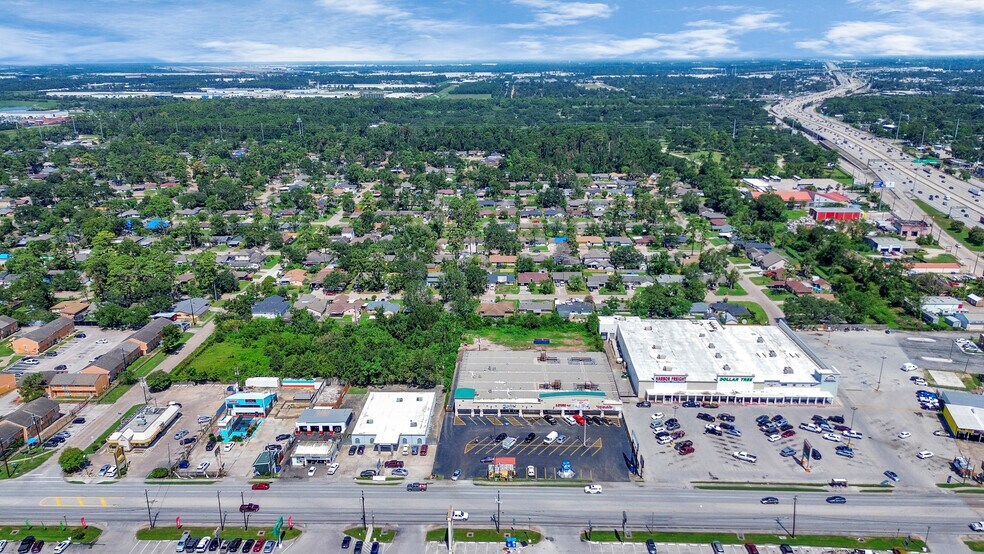 5231 Aldine Mail Rd, Houston, TX à louer - Photo de l’immeuble – Image 3 sur 26