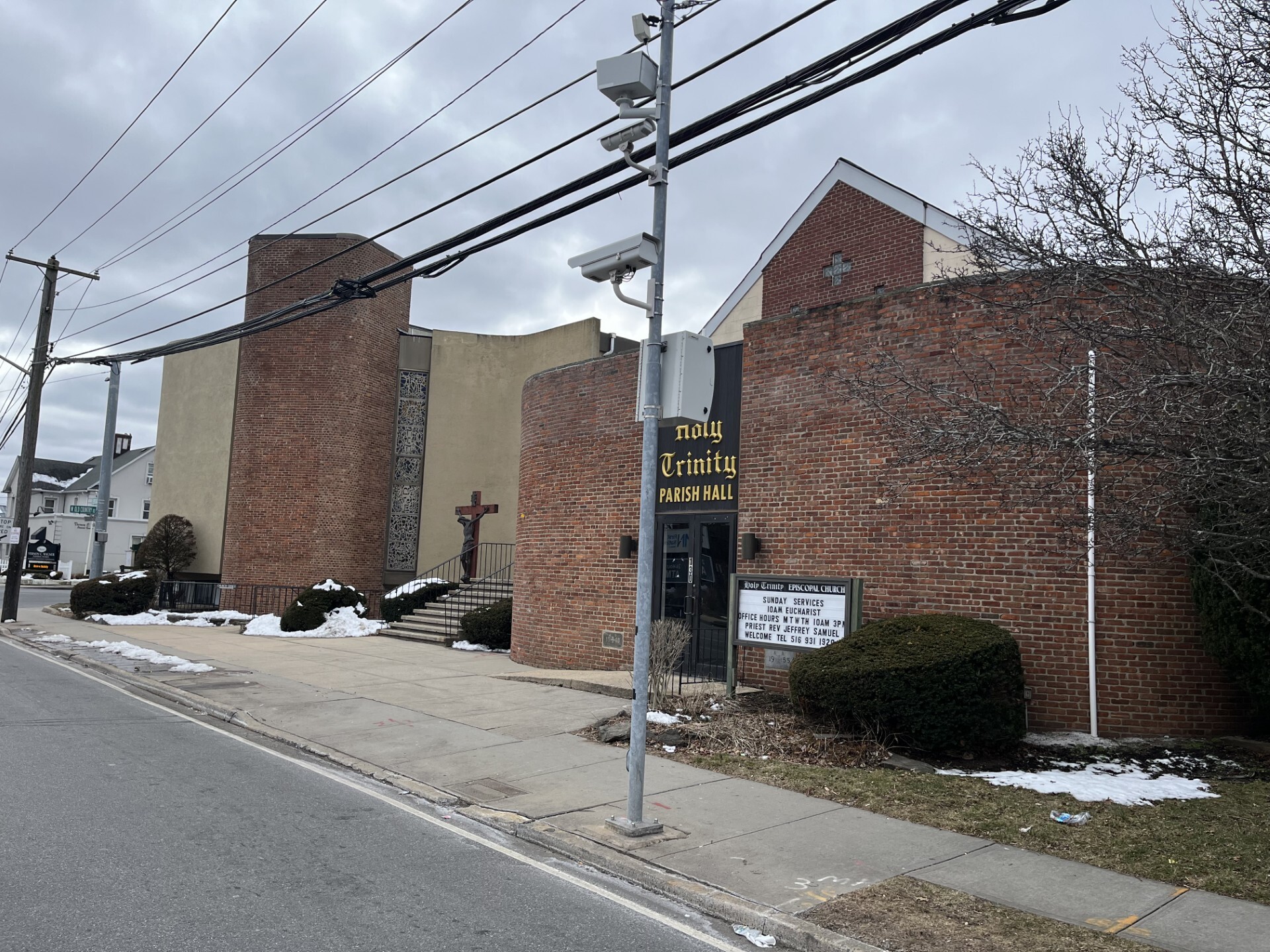 130 Jerusalem Ave, Hicksville, NY à louer Photo de l’immeuble– Image 1 sur 4