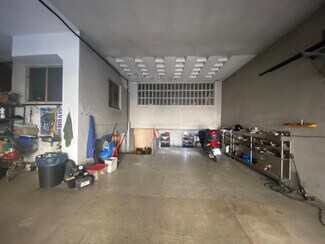 Plus de détails pour Local commercial à vendre