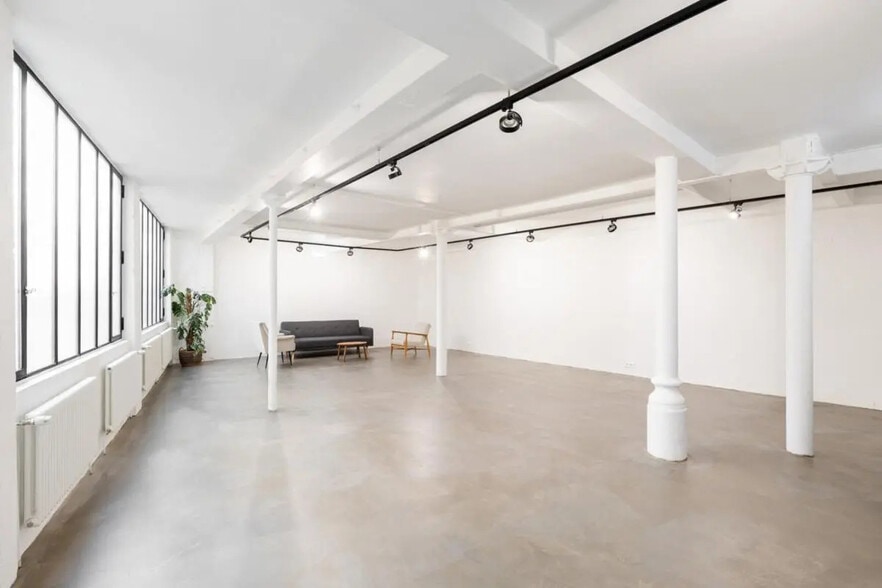 147 Rue Du Temple, Paris à louer - Photo de l’immeuble – Image 1 sur 7