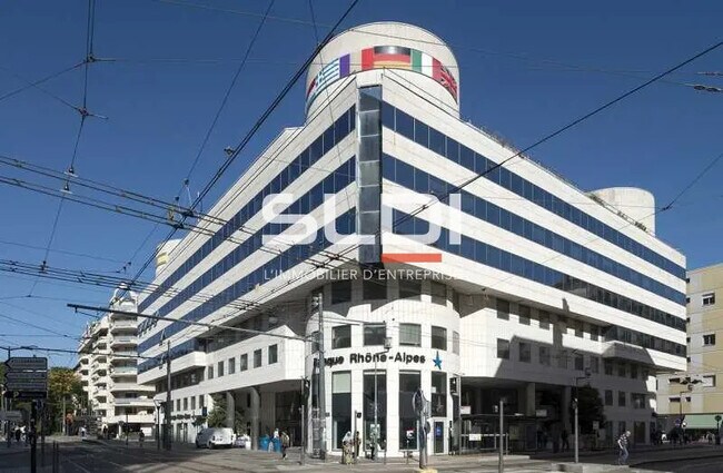 Plus de détails pour 235 Cours Lafayette, Lyon - Bureau à vendre