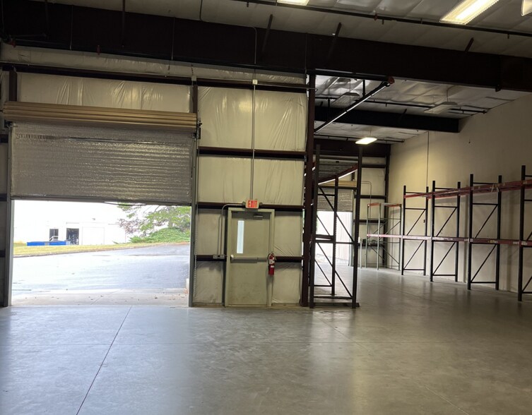 25 Smith Rd, Greenville, SC à louer - Photo de l’immeuble – Image 3 sur 3