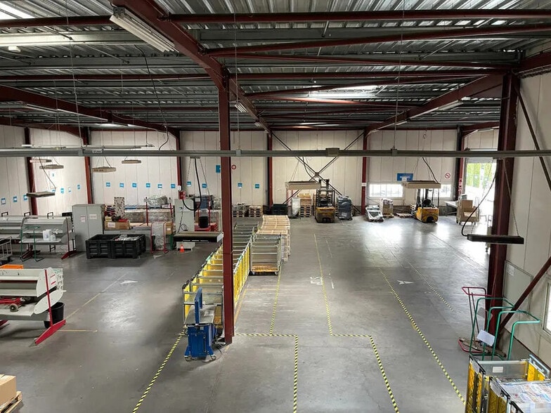 Local d’activités dans Marseille à louer - Photo intérieure – Image 1 sur 13