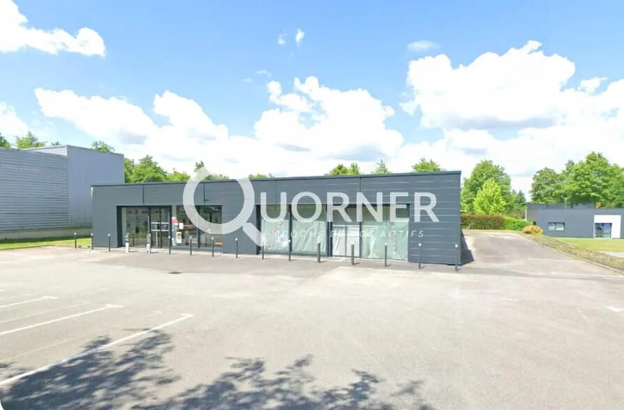 Local commercial dans Bignan à louer - Photo de l’immeuble – Image 1 sur 2