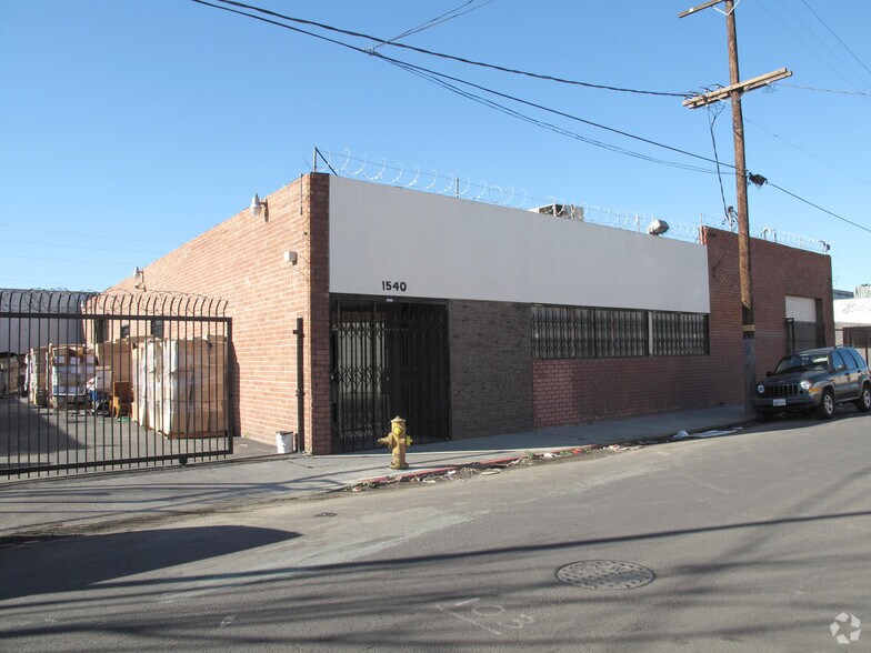 1540 E 25th St, Los Angeles, CA à vendre - Photo de l’immeuble – Image 3 sur 5