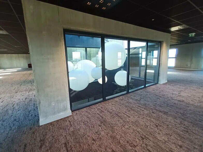 Bureau dans Montivilliers à louer - Photo intérieure – Image 2 sur 4