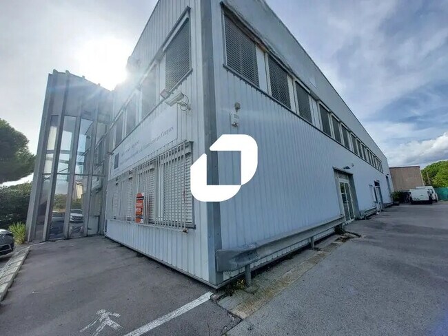 Plus de détails pour Bureau à louer