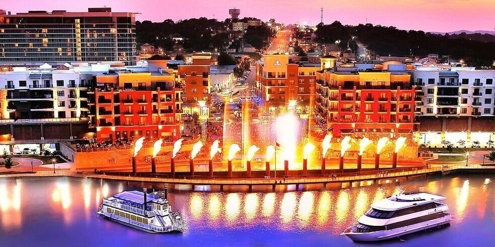 100 Branson Landing Blvd, Branson, MO à louer - Photo de l’immeuble – Image 1 sur 2
