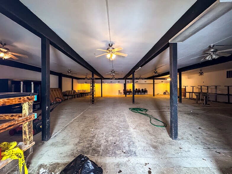 719 Central Ave W, Hampton, IA à louer - Photo de l’immeuble – Image 2 sur 20