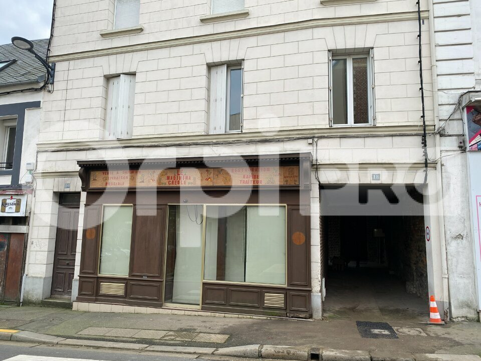 Local commercial dans Bolbec à louer Photo de l’immeuble– Image 1 sur 13