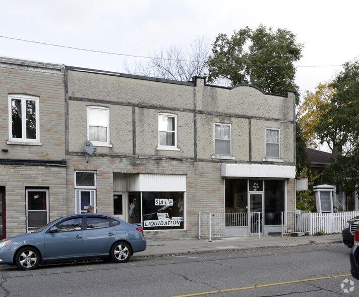 453-455 King St E, Cambridge, ON à vendre - Photo principale – Image 1 sur 2
