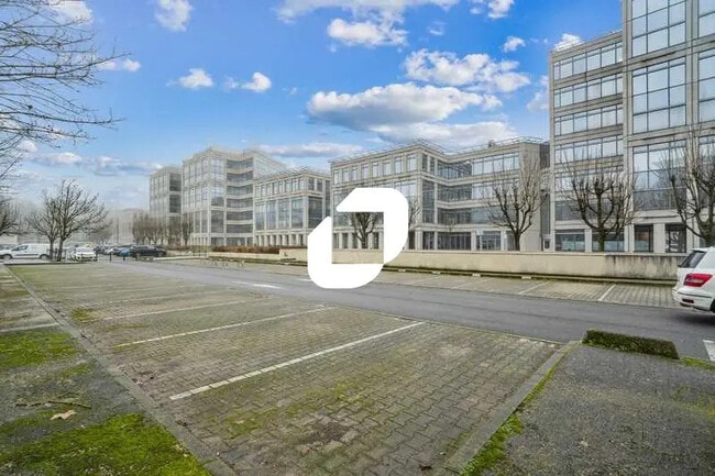 Plus de détails pour 23 Allée Des Impressionnistes, Villepinte - Bureau à vendre