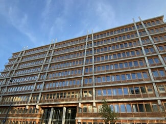 Plus de détails pour Local commercial à louer