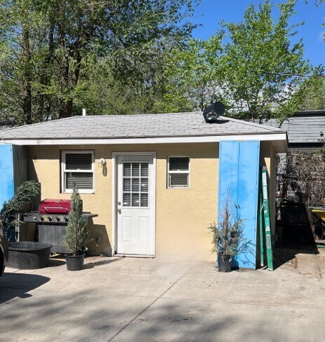 421 E Arvada St, Colorado Springs, CO à louer - Photo de l’immeuble – Image 2 sur 5