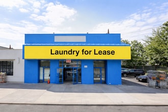 87-36 Lefferts Blvd, Richmond Hill, NY à louer Photo de l’immeuble– Image 2 sur 2