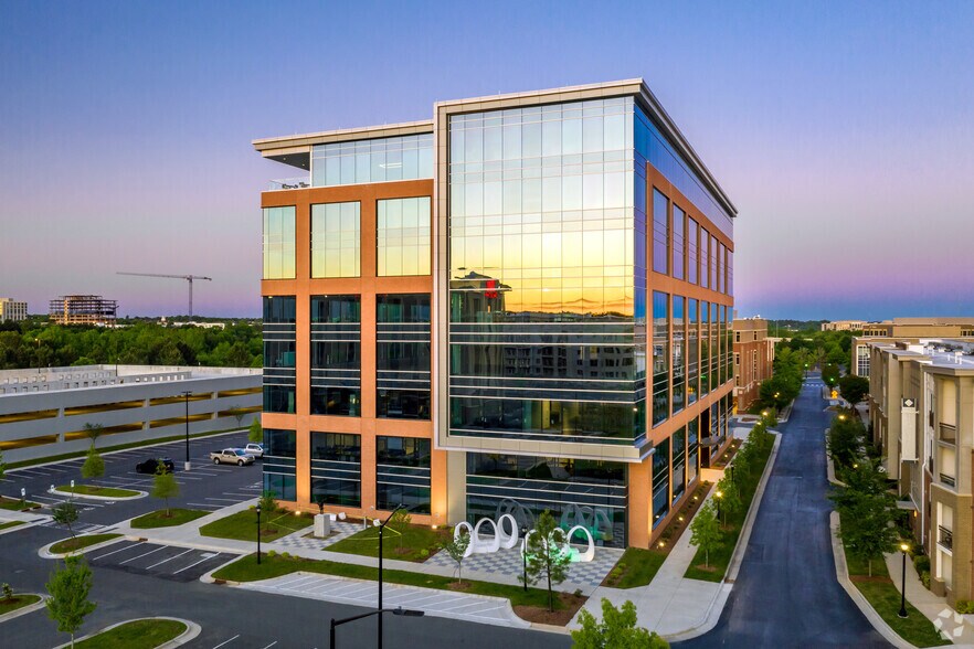 3540 toringdon Way, Charlotte, NC à louer - Photo de l’immeuble – Image 3 sur 19