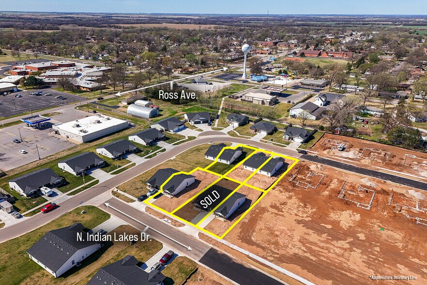 185 Indian Lakes Dr, Clearwater, KS à vendre - Photo de l’immeuble – Image 1 sur 20