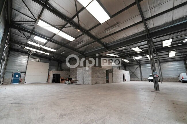 Plus de détails pour 1 Rue Milton Friedman, Charvieu-Chavagneux - Local d’activités à vendre