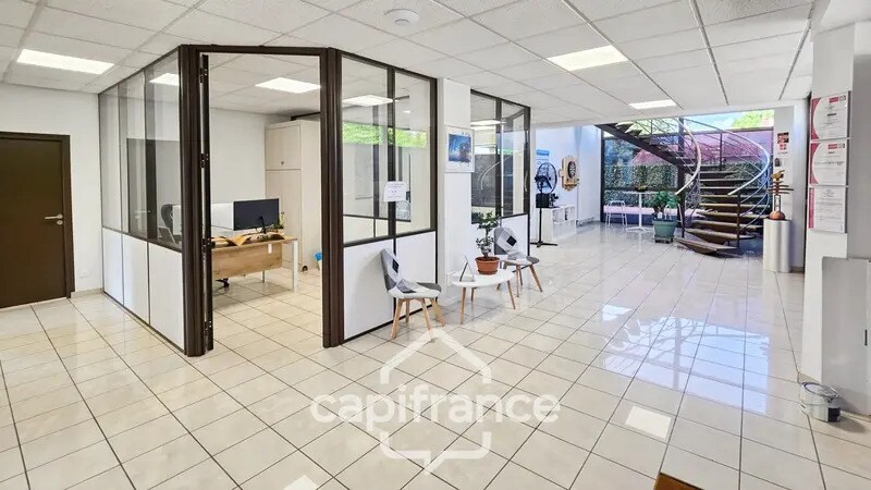 Bureau dans Chalon-sur-Saône à vendre - Photo de l’immeuble – Image 2 sur 11