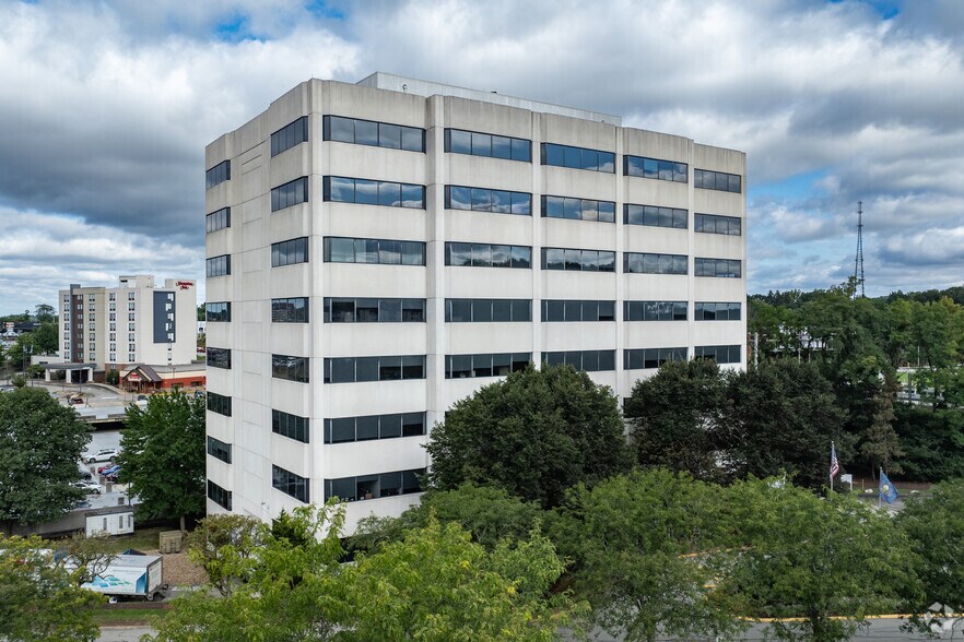 2790 Mosside Blvd, Monroeville, PA à louer - Photo principale – Image 1 sur 4