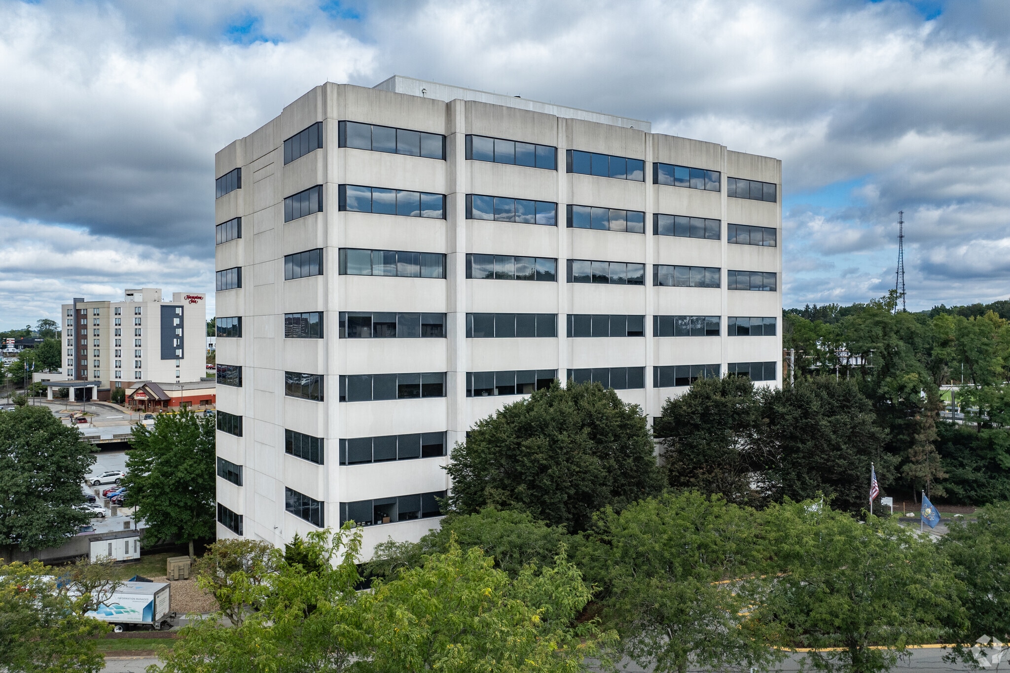 2790 Mosside Blvd, Monroeville, PA à louer Photo principale– Image 1 sur 5