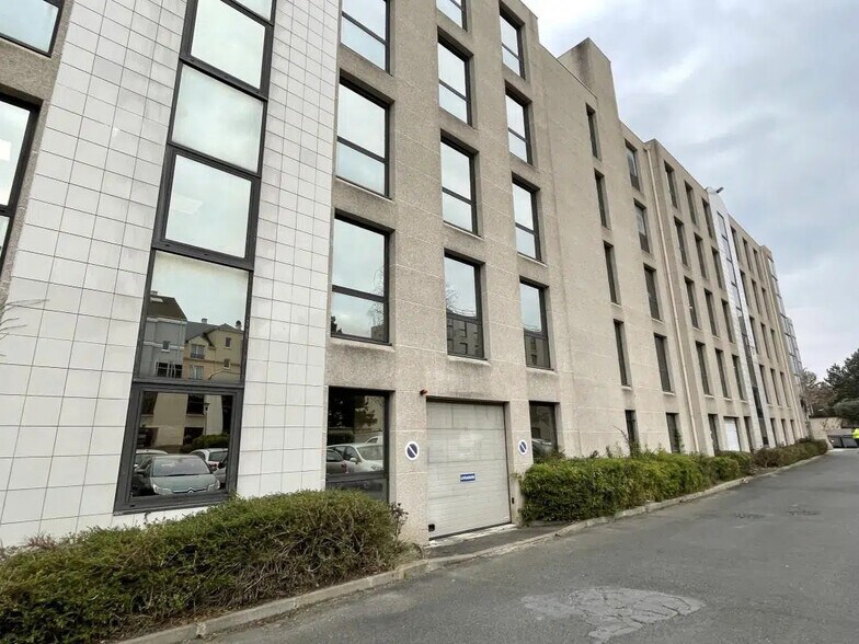 53 Boulevard De La République, Chatou à louer - Photo de l’immeuble – Image 3 sur 8