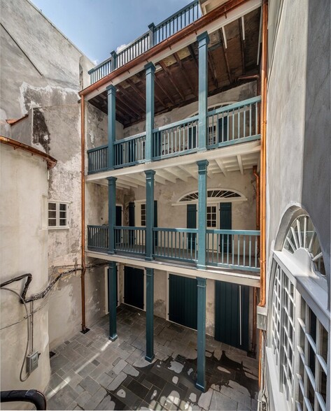 640 Royal St, New Orleans, LA à louer - Photo de l’immeuble – Image 2 sur 11