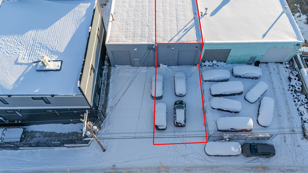 308-312 41st Ave NE, Calgary, AB à louer - Photo de l’immeuble – Image 2 sur 10