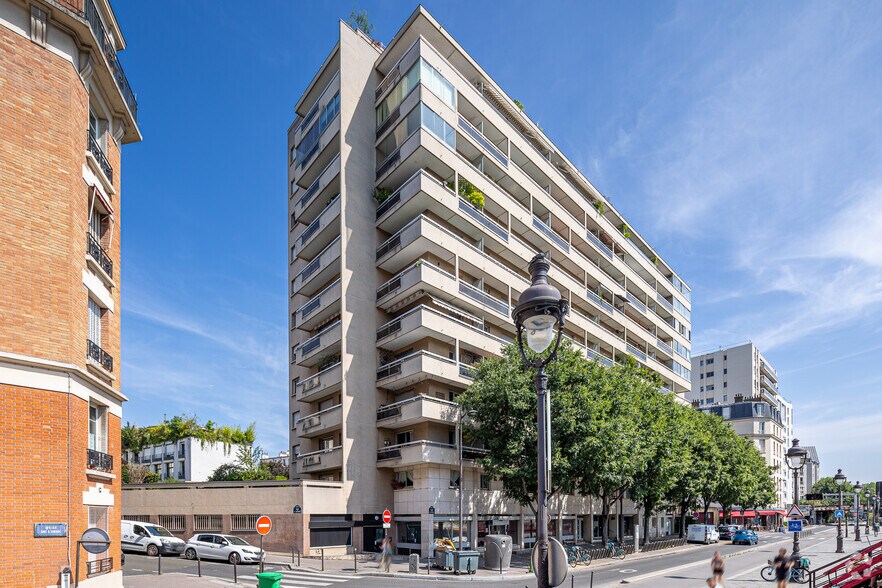 15 Quai De L'Oise, Paris à louer - Photo de l’immeuble – Image 2 sur 3