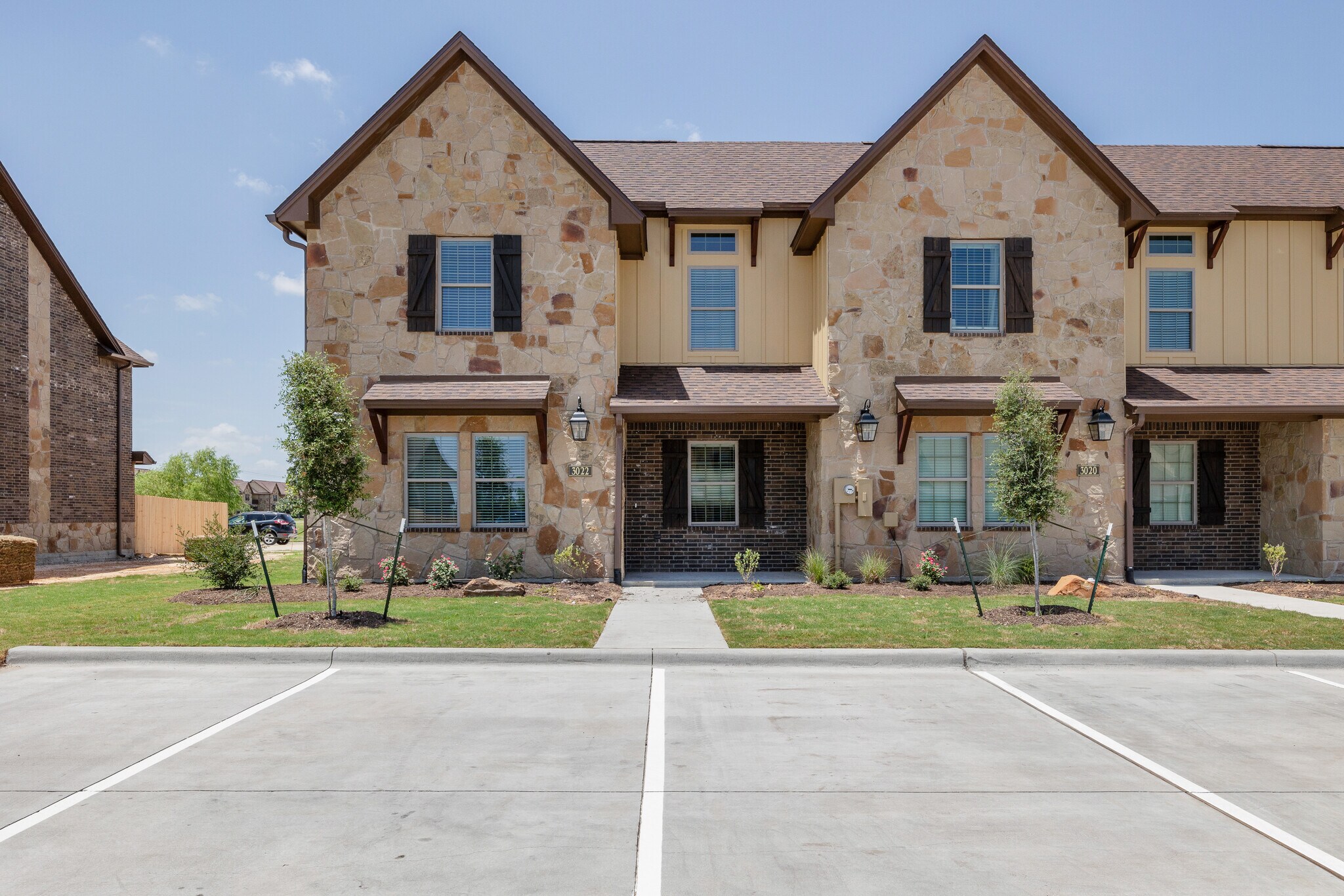 4039-4059 Gunner Trail, College Station, TX à vendre Photo principale– Image 1 sur 47
