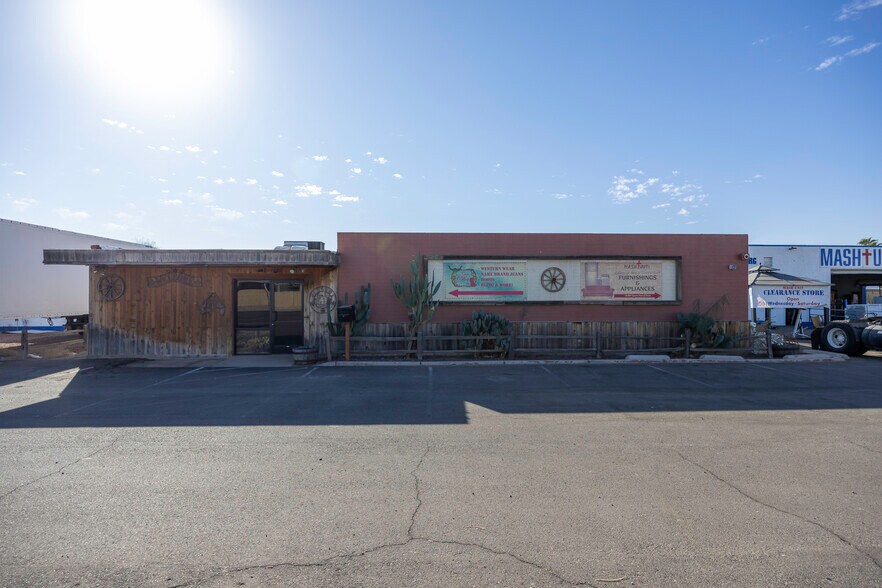 655 W Cottonwood Ln, Casa Grande, AZ à vendre - Photo de l’immeuble – Image 2 sur 94