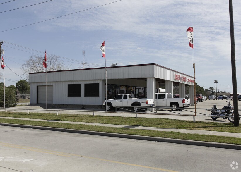 3101 Gulf Fwy, Dickinson, TX à louer - Photo principale – Image 1 sur 28