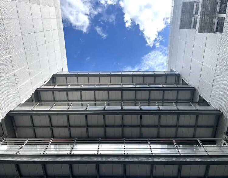 Bureau dans Lyon à louer - Photo de l’immeuble – Image 2 sur 4