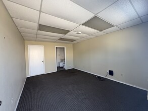 4620 Industrial St, Rowlett, TX à louer Photo intérieure– Image 2 sur 3
