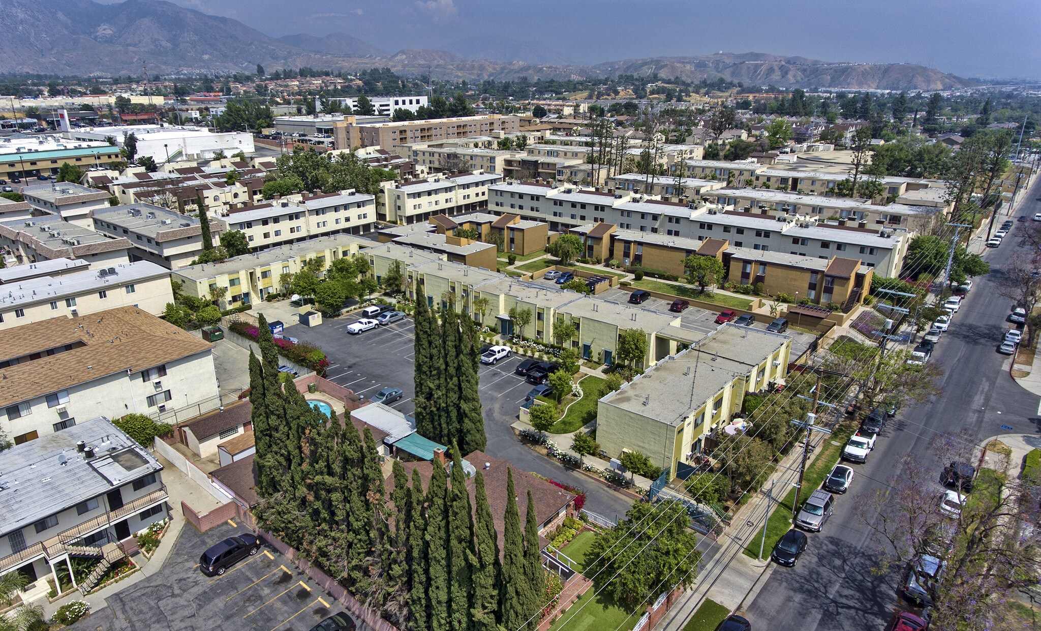 13002 Dronfield Ave, Sylmar, CA à vendre Aérien– Image 1 sur 7