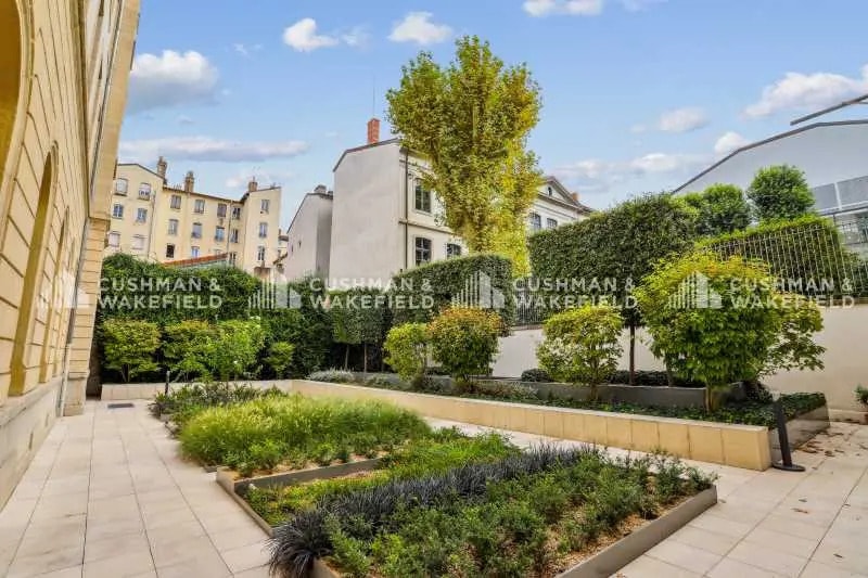 27 Rue Auguste Comte, Lyon à louer - Photo de l’immeuble – Image 2 sur 5