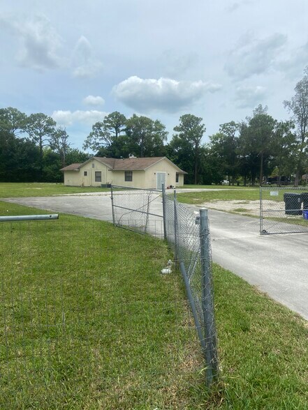 16030 Okeechobee Blvd, Loxahatchee, FL à vendre - Photo principale – Image 1 sur 4