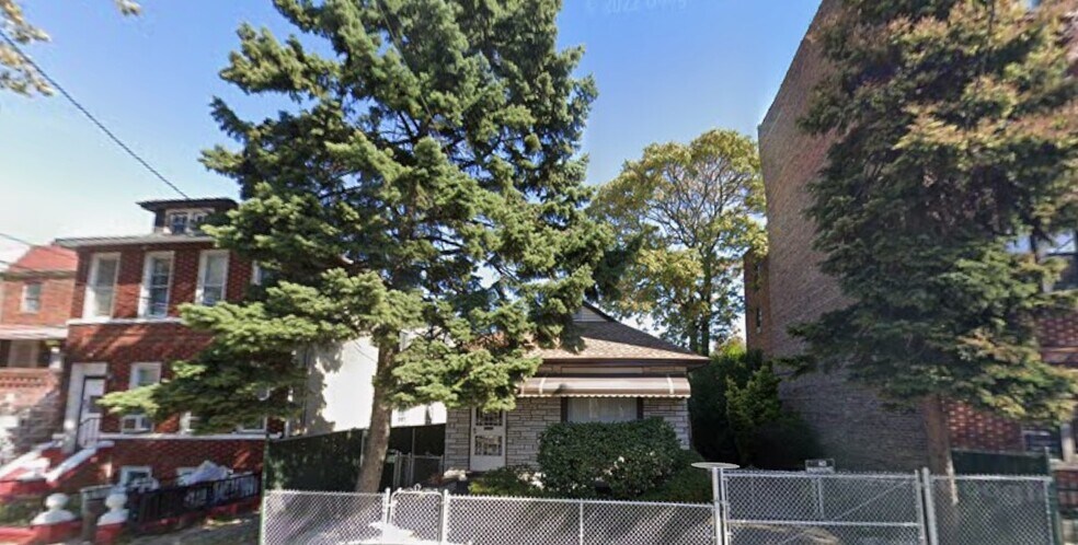 81 E 43rd St, Brooklyn, NY à vendre - Photo principale – Image 1 sur 6
