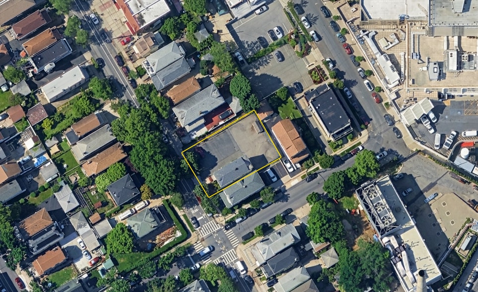 1602 Hering Ave, Bronx, NY à vendre - Aérien – Image 2 sur 4