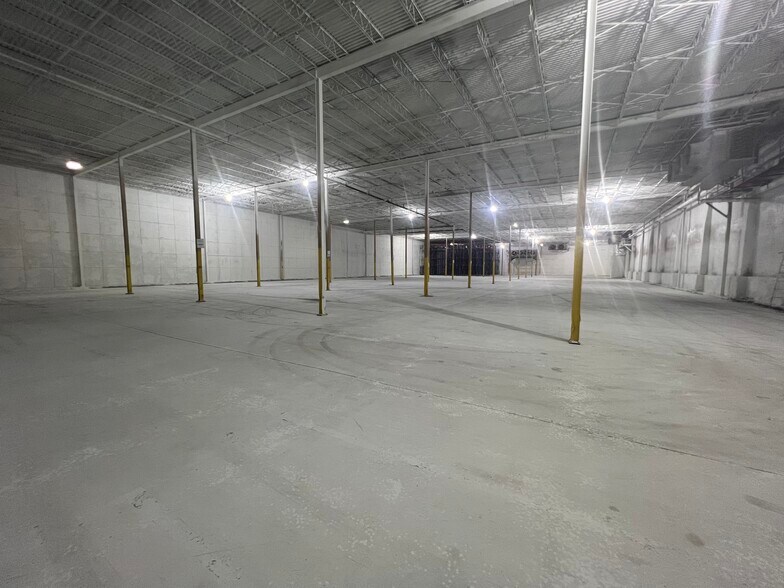 1801 Bradford Ave, Leesburg, FL à louer - Photo intérieure – Image 2 sur 14