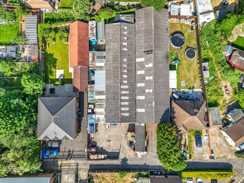 10A-10B Whitehall Ln, Erith à vendre - Photo de l’immeuble – Image 2 sur 9